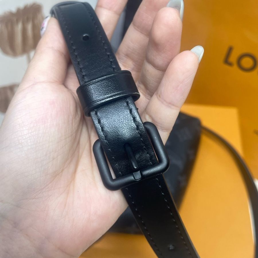 LV路易威登黑灰拼色郵差包-25