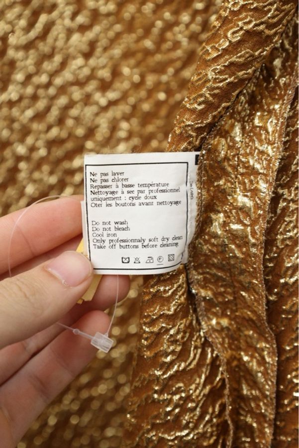 Chanel 96年黑棕格纹西阵织翻领琉璃扣四口袋外套半裙背心三件套套装-64