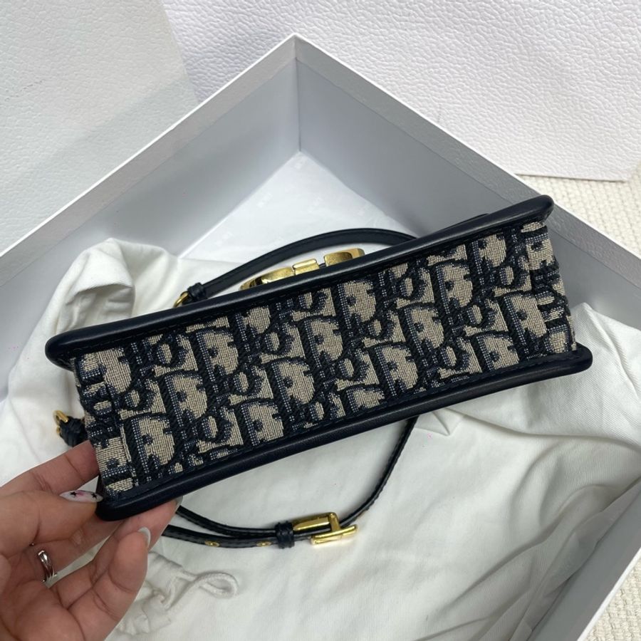 Dior迪奧Dior迪奧 Montaigne老花刺繡蒙田30 底長21 23年編碼-4