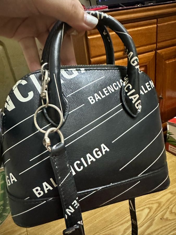 巴黎世家balenciaga貝殼包logo滿版-6