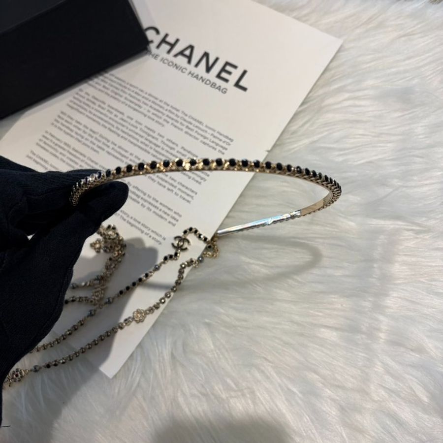 CHANEL 造型黑水鑽髮箍-1