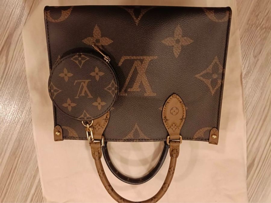 LV onthego pm 使用過2-3次 無瑕疵 有購證 有盒 大全配-5