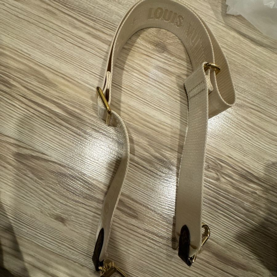LV onthego pm 使用過2-3次 無瑕疵 有購證 有盒 大全配-16