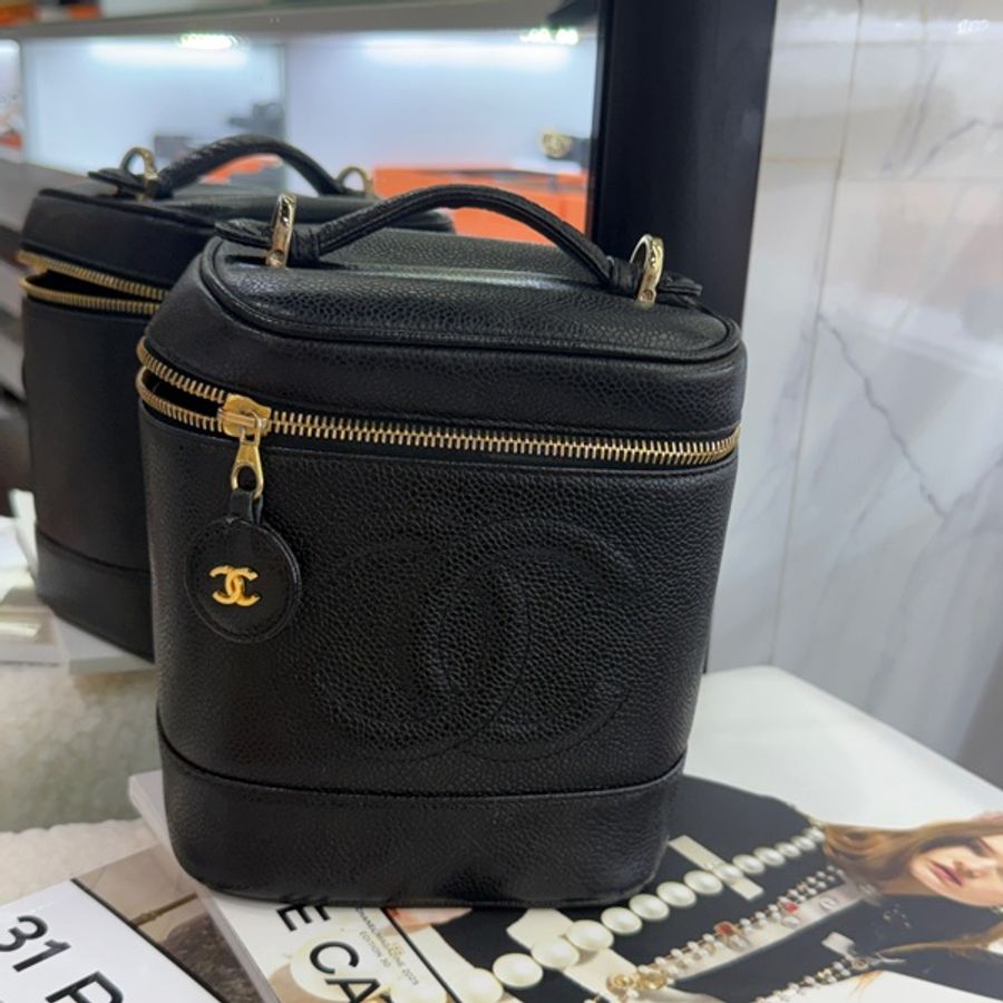 Chanel 香奈兒黑金荔枝皮化妝包-8
