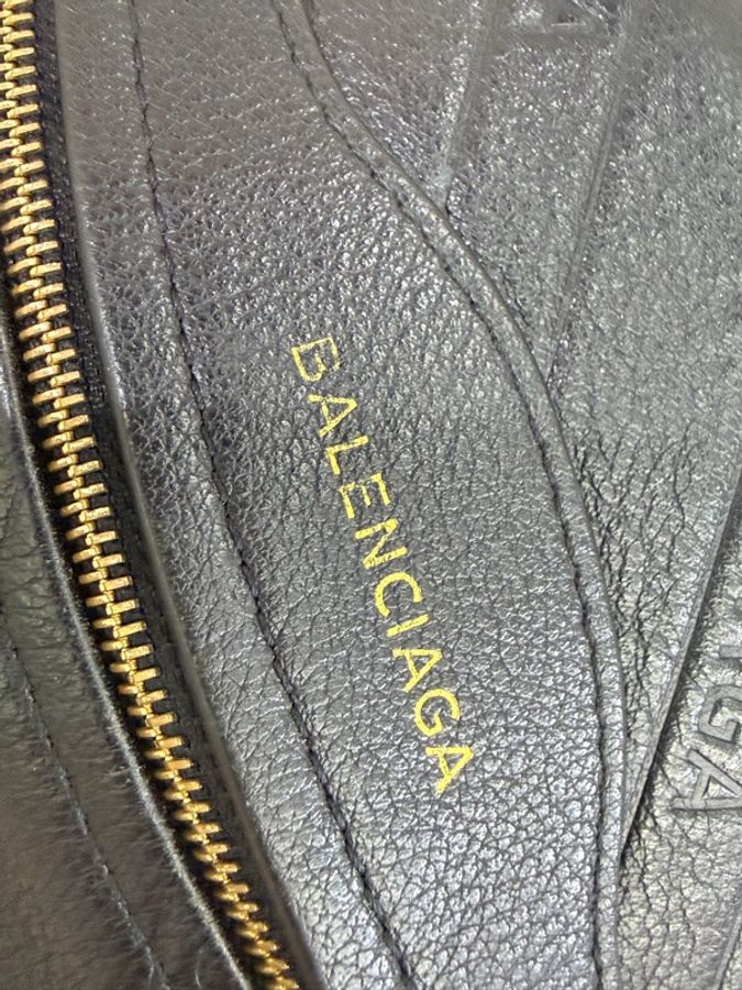 Balenciaga巴黎世家黑金牛皮腰包男通用-2