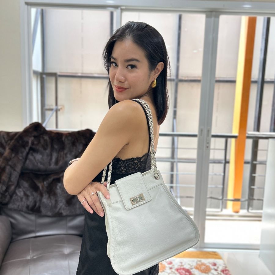 CHANEL 2.55 Mademoiselle Lock 肩背包 9開-1