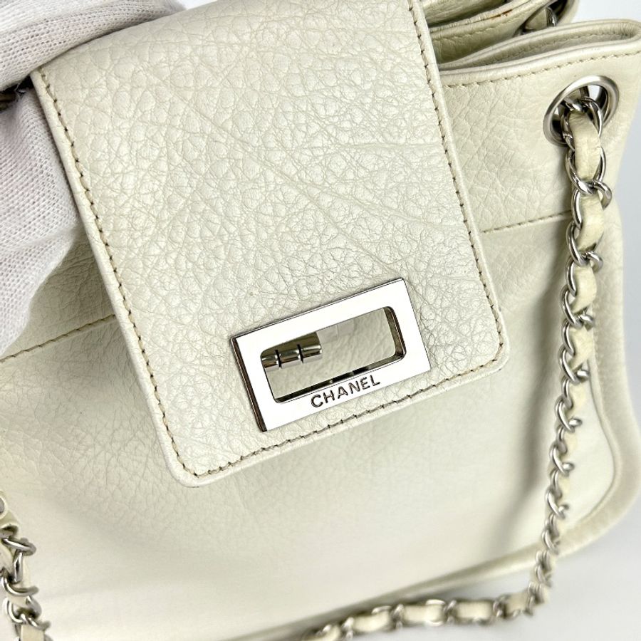 CHANEL 2.55 Mademoiselle Lock 肩背包 9開-20