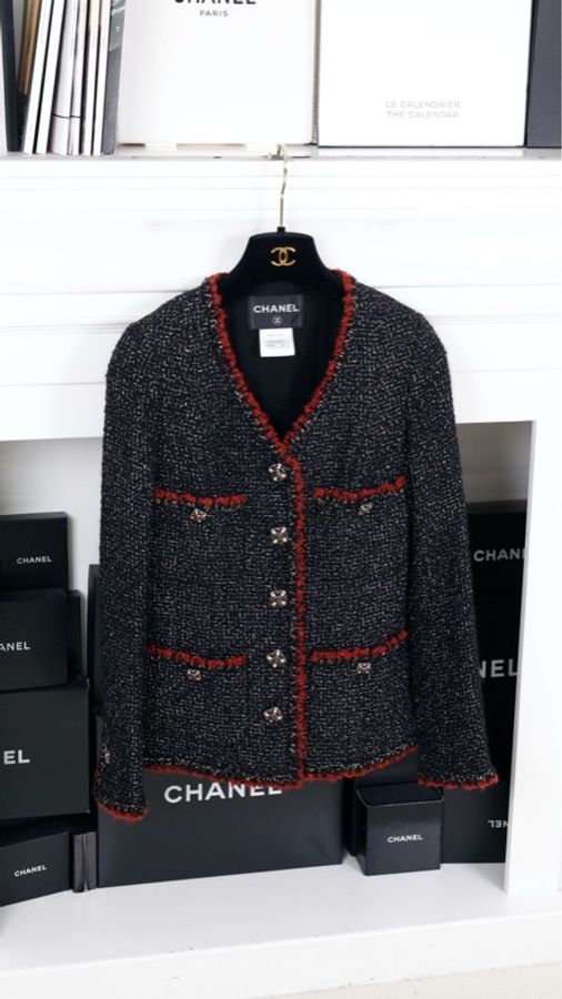 Chanel 11年拜占庭系列秀款黑金细闪琉璃扣四口袋外套-2
