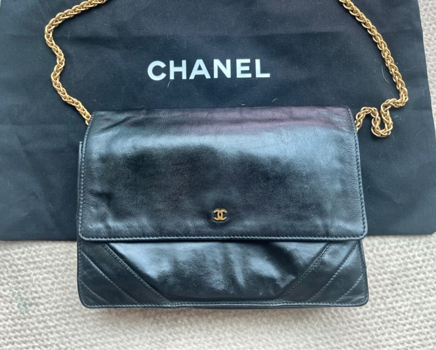 Chanel vintage 香奈兒小羊皮手拿包-1