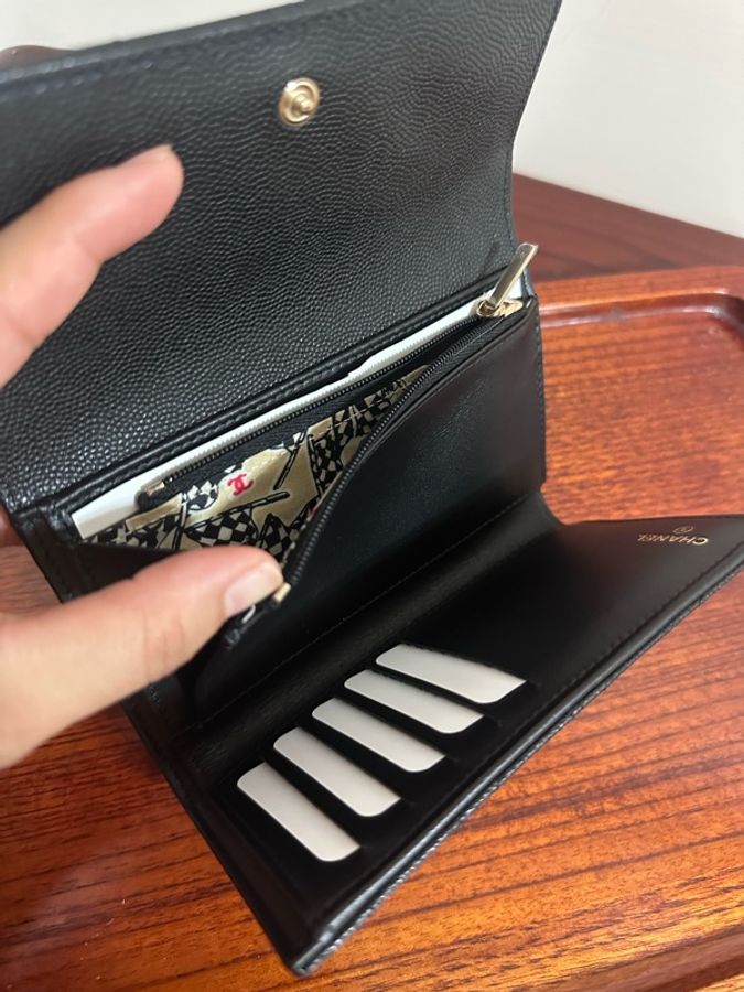 Chanel經典菱格紋翻蓋短夾-10