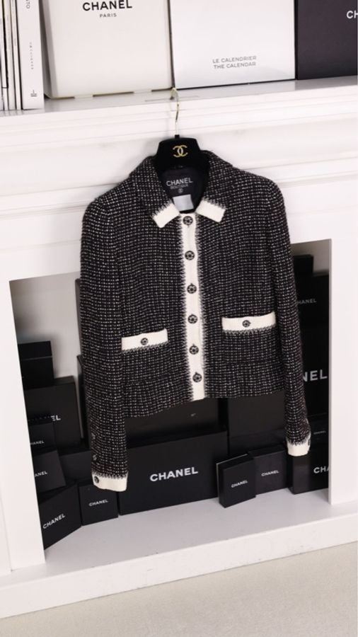 Chanel 96年蓝色粗花呢白色滚边外套半裙套装-16