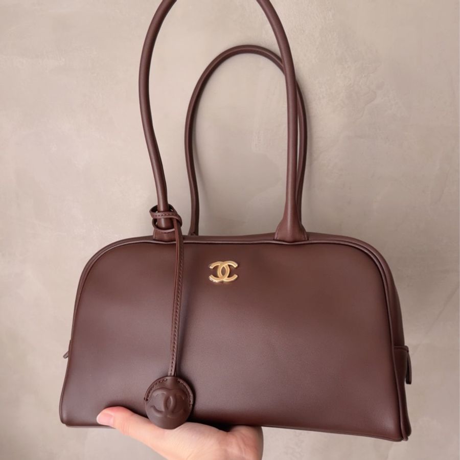 Chanel 26b 全新季保齡球包 最新小尺寸❤️ 牛皮款巧克力色🍫-0