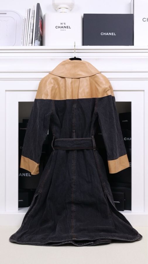Chanel 19年雪地系列皮革丹宁牛仔拼接双排扣大衣-1