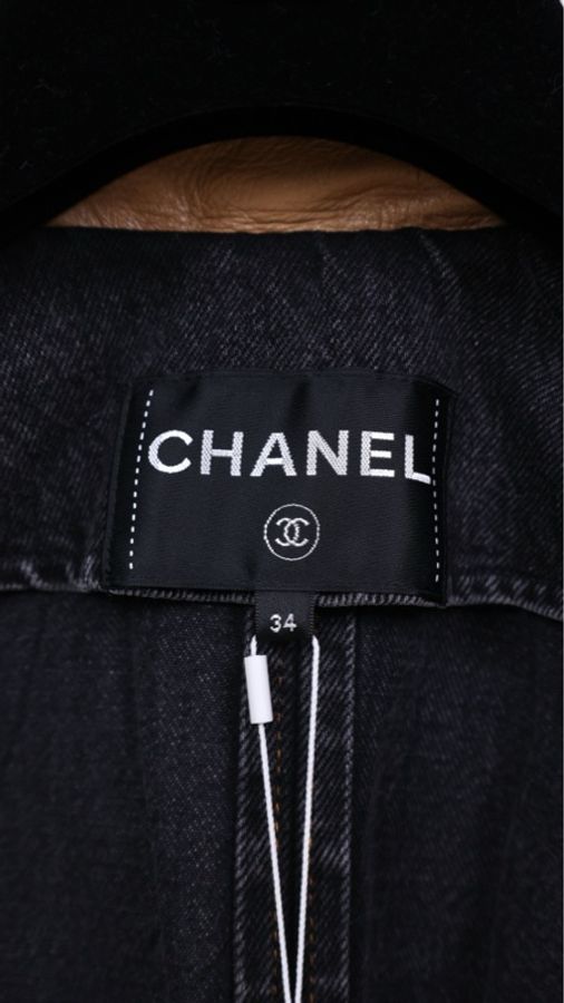Chanel 19年雪地系列皮革丹宁牛仔拼接双排扣大衣-9