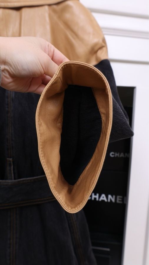 Chanel 19年雪地系列皮革丹宁牛仔拼接双排扣大衣-11