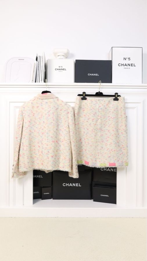 Chanel 04年秋冬秀款系列糖果色粗花呢两口袋外套半裙套装-5