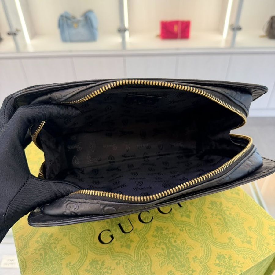 Gucci Signature 壓紋手拿包-5