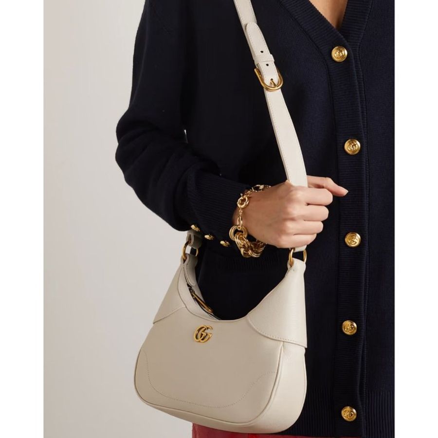 GUCCI Aphrodite Small Shoulder Bag|米白色牛皮雙 G 腋下包|奶油白質感、法式優雅日常|KÉSH 凱仕精品-2
