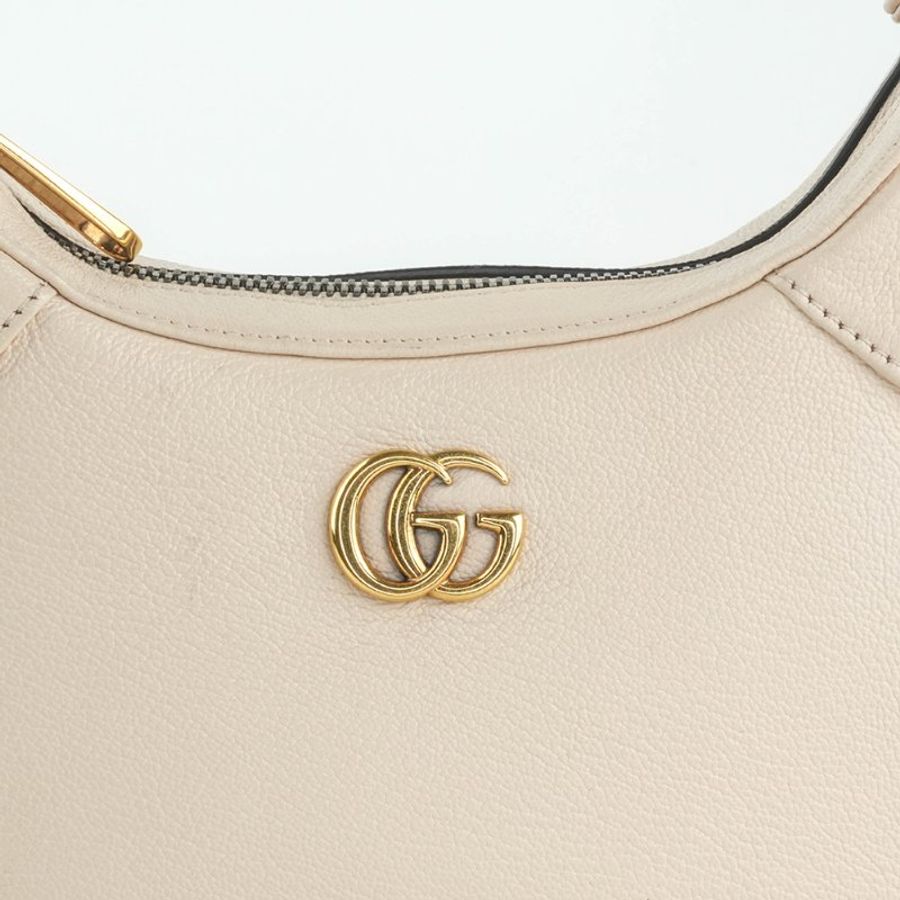GUCCI Aphrodite Small Shoulder Bag|米白色牛皮雙 G 腋下包|奶油白質感、法式優雅日常|KÉSH 凱仕精品-11