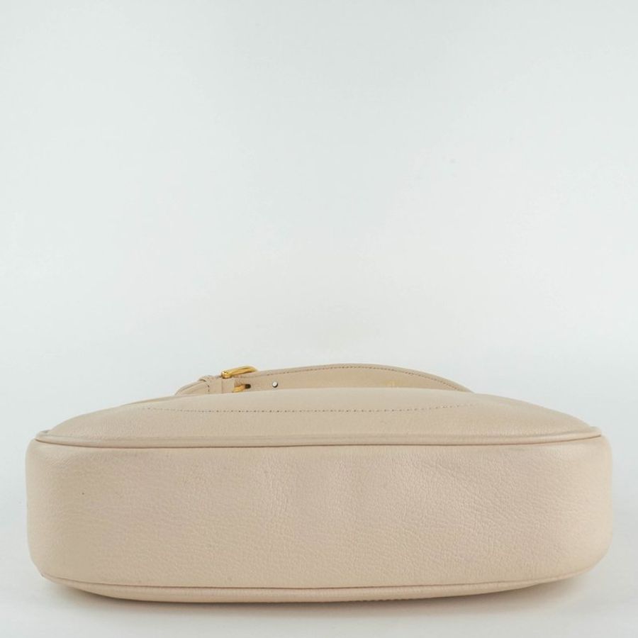 GUCCI Aphrodite Small Shoulder Bag|米白色牛皮雙 G 腋下包|奶油白質感、法式優雅日常|KÉSH 凱仕精品-15