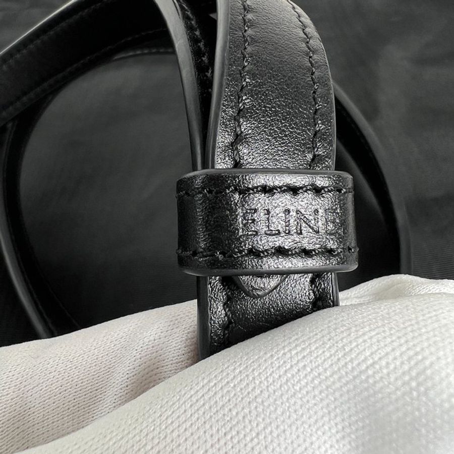 🖤 鑒定師的收藏 🖤 CELINE 賽琳 皮革浮雕凱旋門波士頓包 手提 肩背 兩用包 CELINE Cuir Triomphe Small Boston Bag in Black Calfskin-27