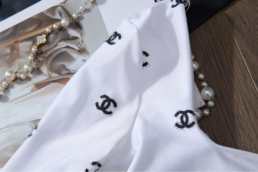 Chanel 方領修身長袖衫-3
