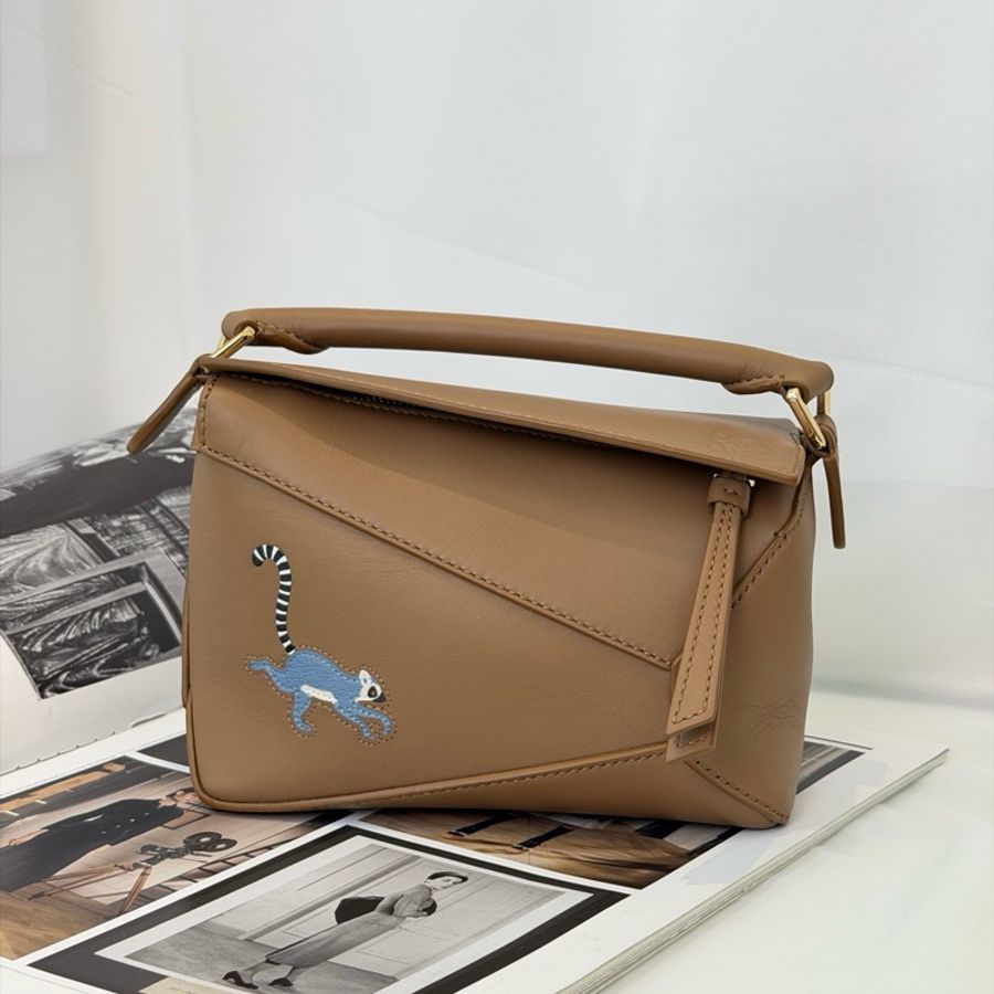 羅意威/Loewe Puzzle Mini 狐猴限定款 焦糖手提包斜挎包 金扣-1