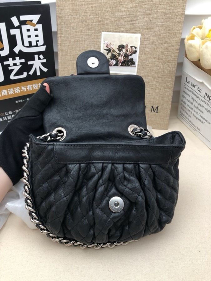 Chanel 香奈兒滾邊南瓜包小號皮穿鏈條-4