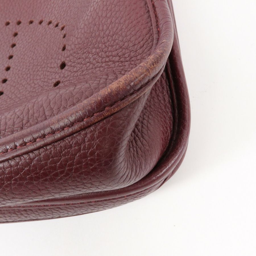 HERMES Clemence皮革Evelyne PM 肩背袋Bordeaux-10