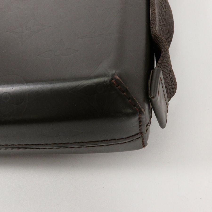 LOUIS VUITTON Monogram Glace Bobby Cafe肩背袋-11