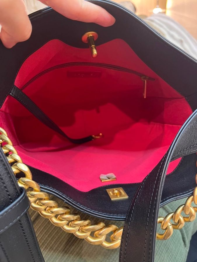 CHANEL AS2844 香奈兒黑金嬉皮Hobo 小號牛皮肩背包 easy mood-9