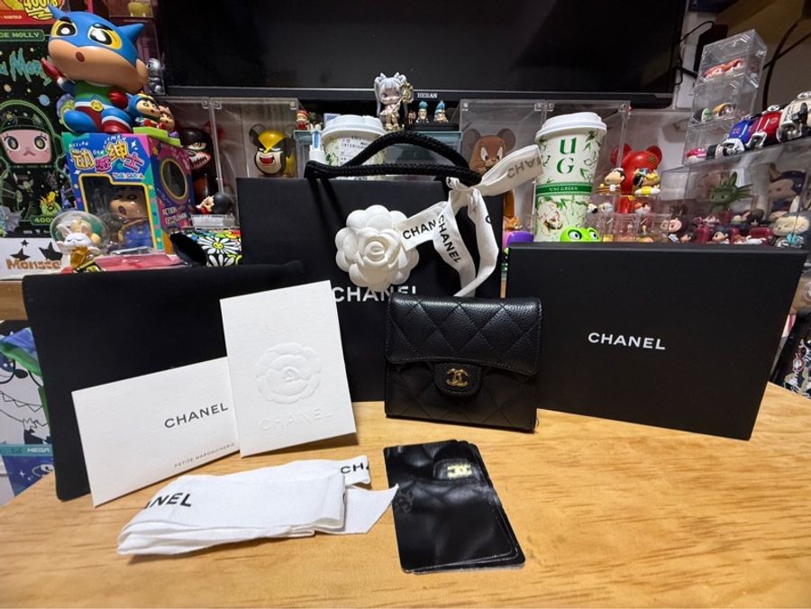 Chanel經典口蓋短夾(荔枝皮金扣-11