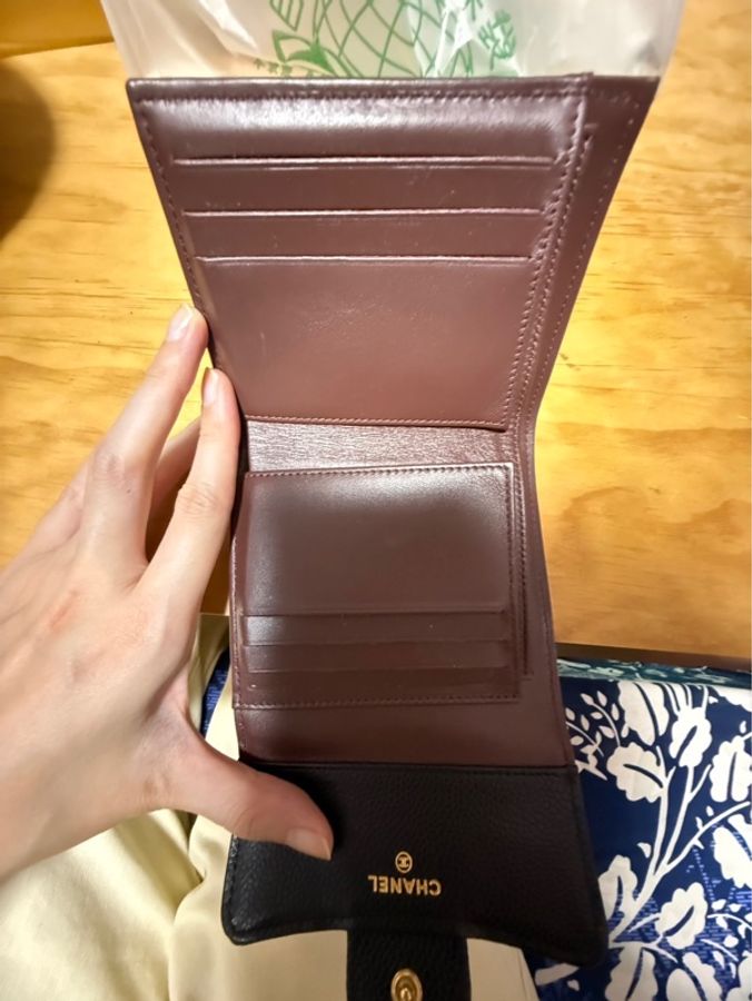 Chanel經典口蓋短夾(荔枝皮金扣-14