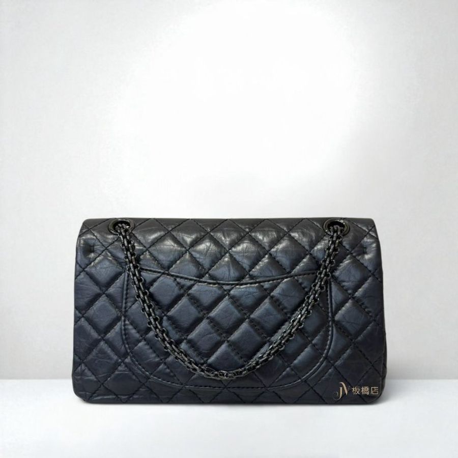 JS1450-CHANEL 黑牛皮黑扣2.55 口蓋包 A37586-1