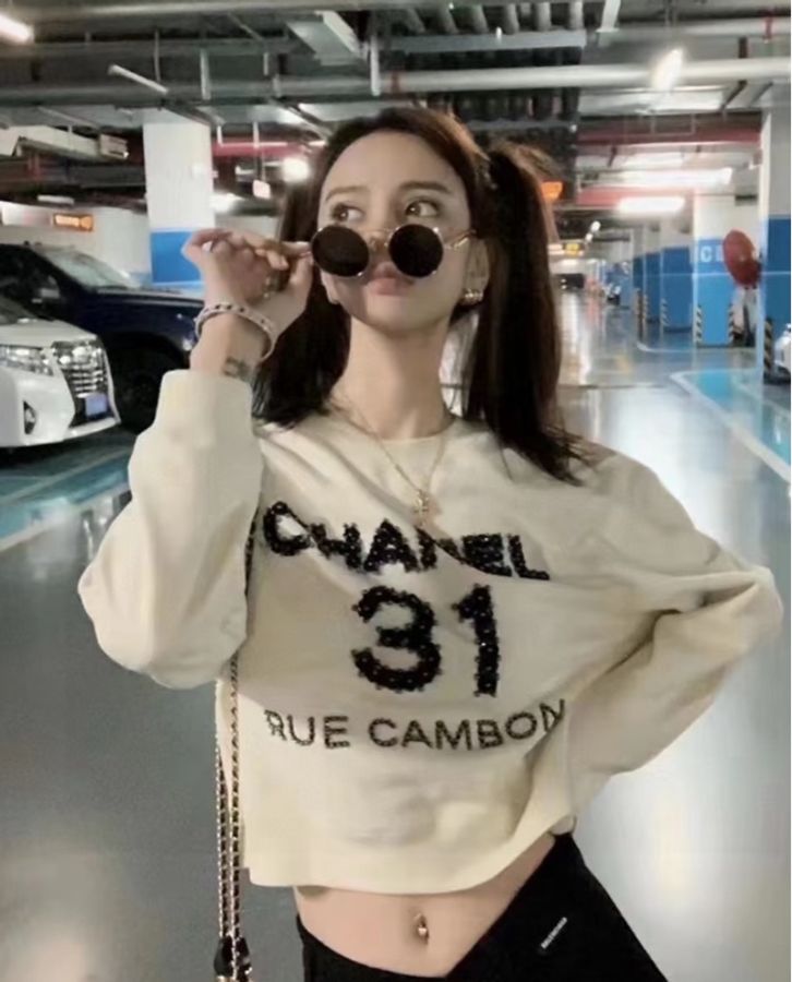 CHANEL短款衛衣-1