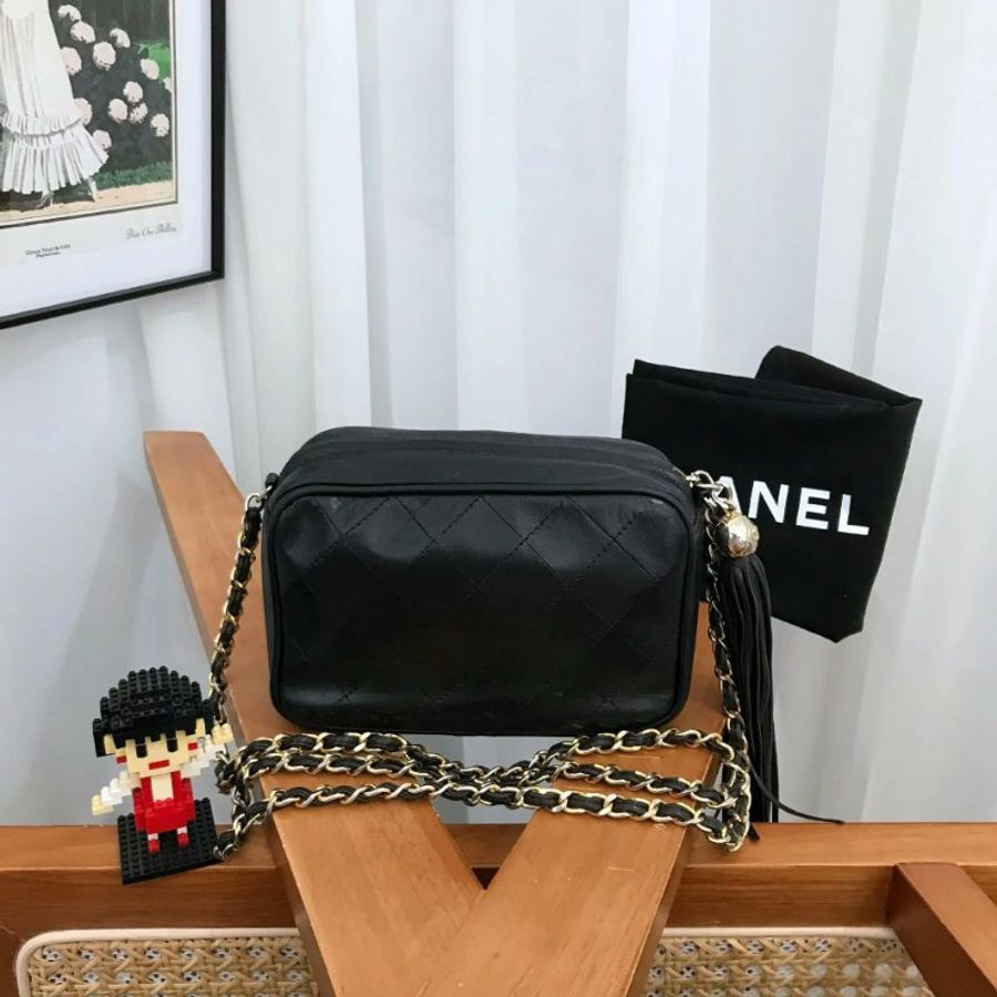 Chanel香奈兒黑金菱格紋相機鏈條包-5