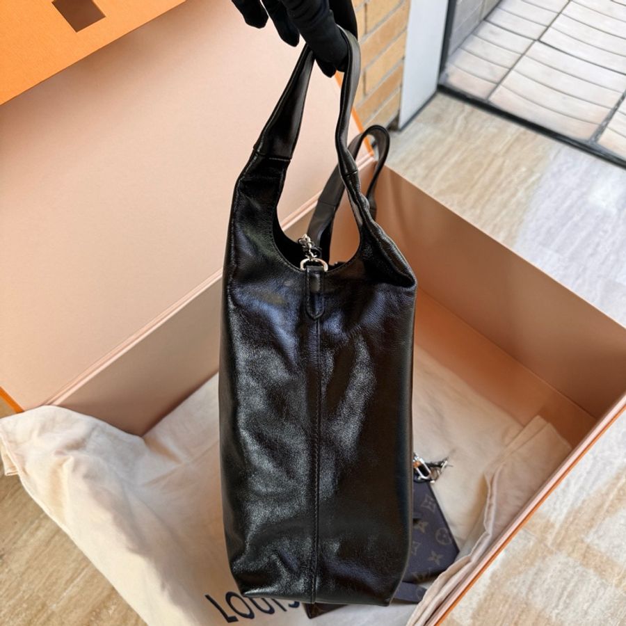 LV路易威登Atlantis中號 黑色油蠟皮菜籃子手提包,芯片款,-2