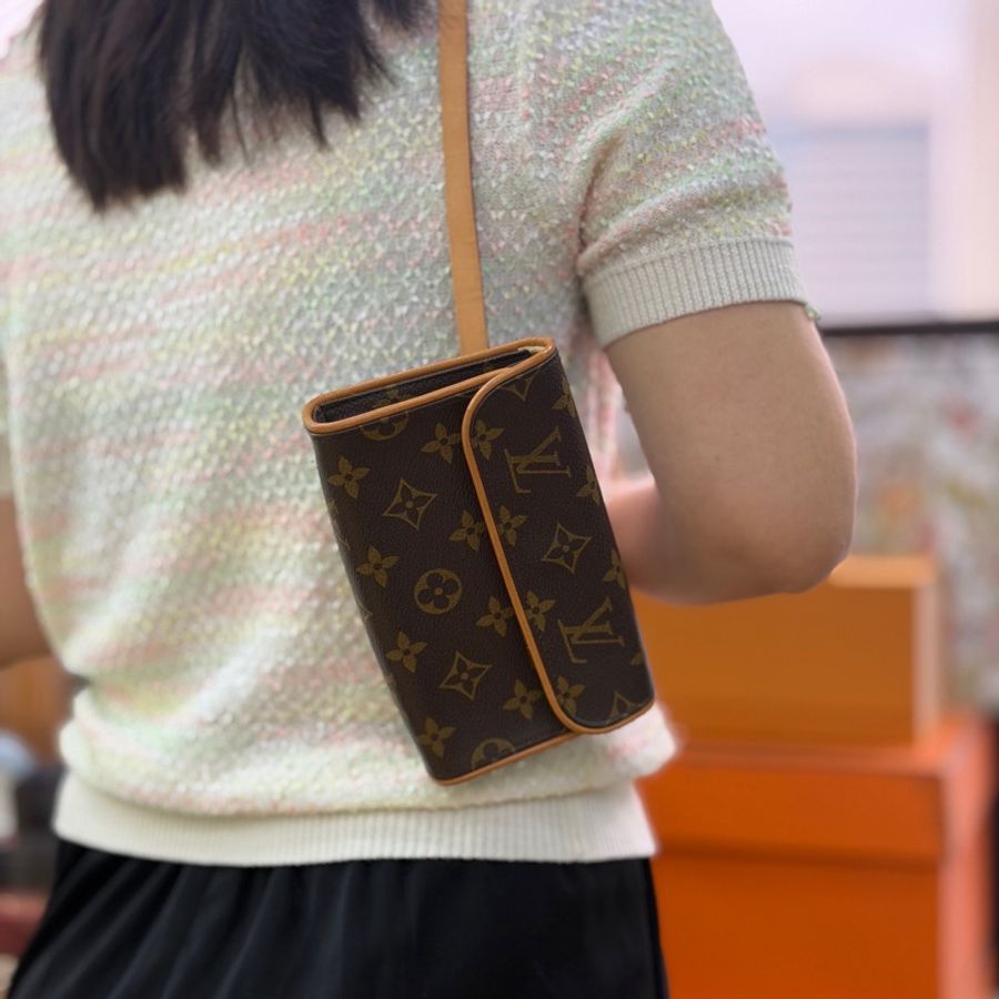 LV 路易威登 老花Monogram Twin斜挎包-0