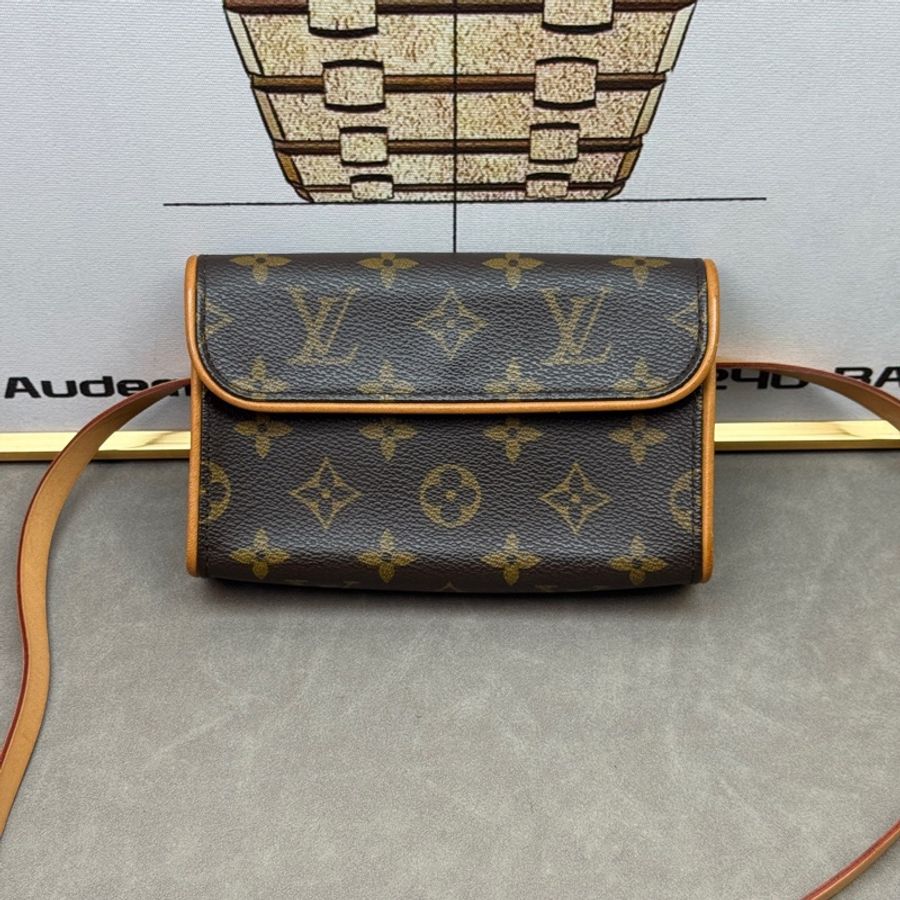 LV 路易威登 老花Monogram Twin斜挎包-1