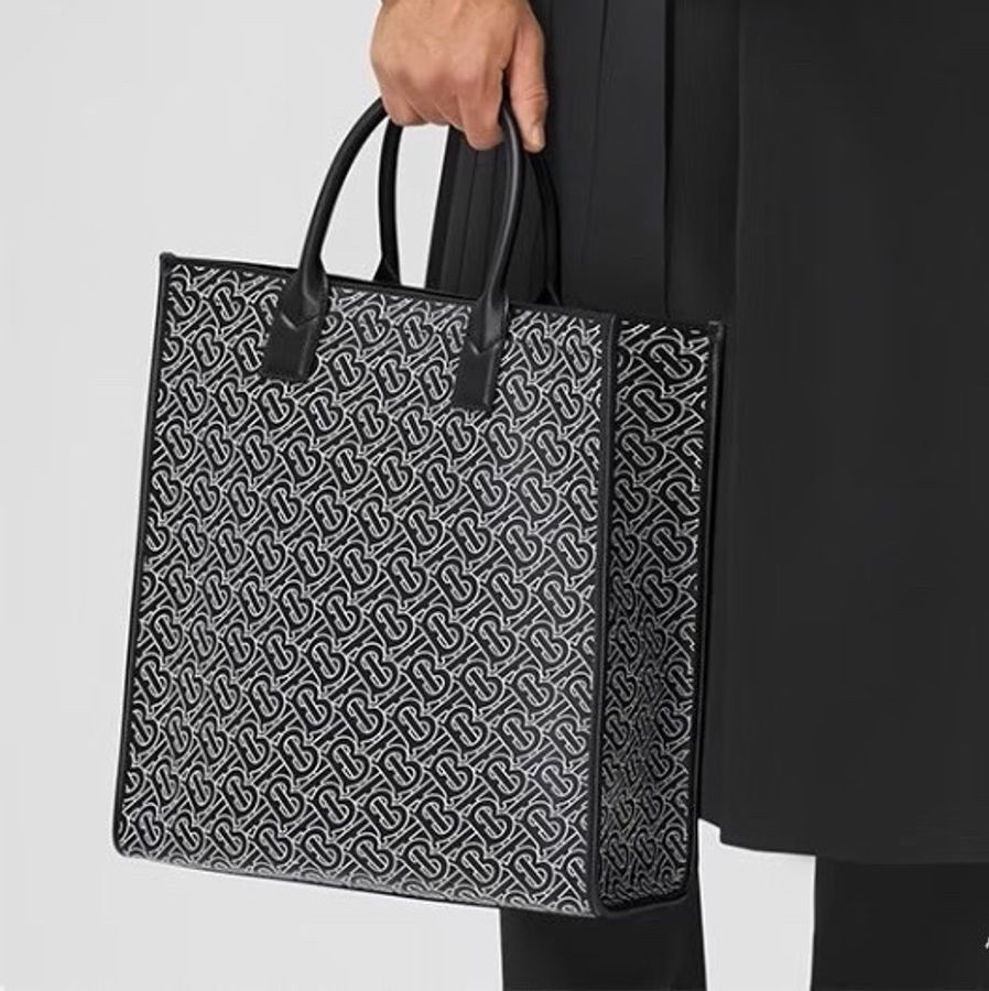Burberry 博柏利 新款TB滿logo 托特包 Tote 手提單肩斜挎包 商務休閒都適合-1