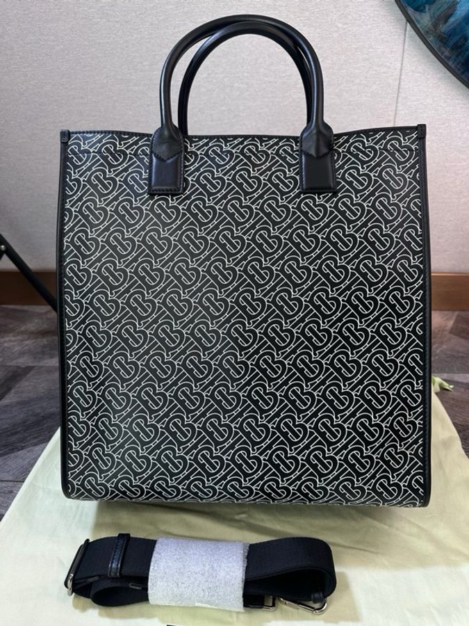 Burberry 博柏利 新款TB滿logo 托特包 Tote 手提單肩斜挎包 商務休閒都適合-7
