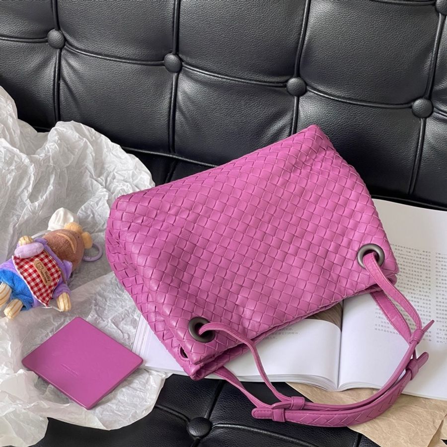葆蝶家/Bottega Veneta bv雙橋包小號樹莓色-2