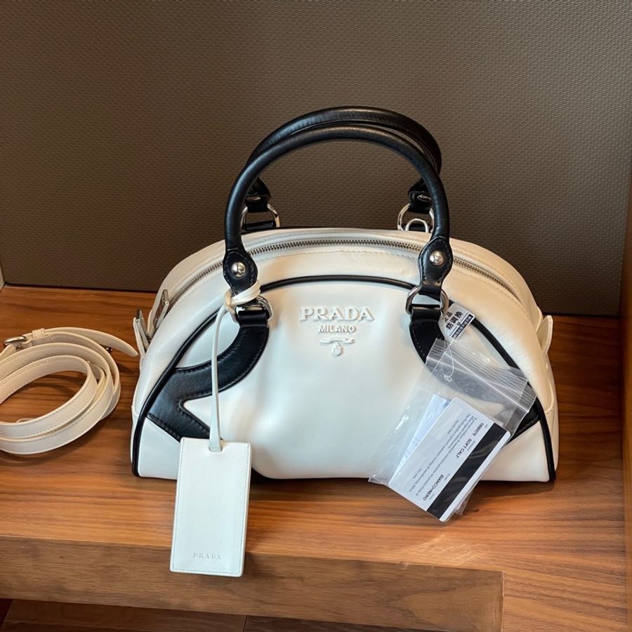 Prada bowling秀款保齡球包 黑白熊貓色-0