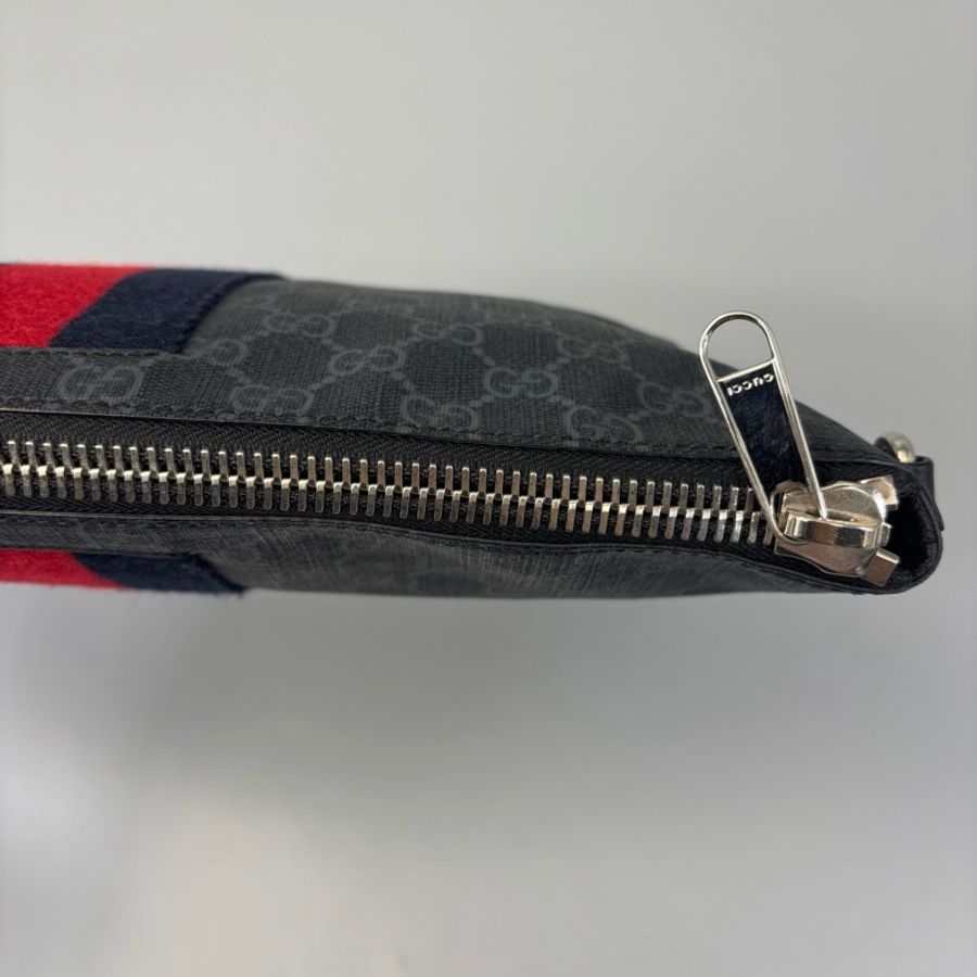 GUCCI 古馳 黑老花男款郵差包 尺寸35*24 肩帶可以拆當手包用-6