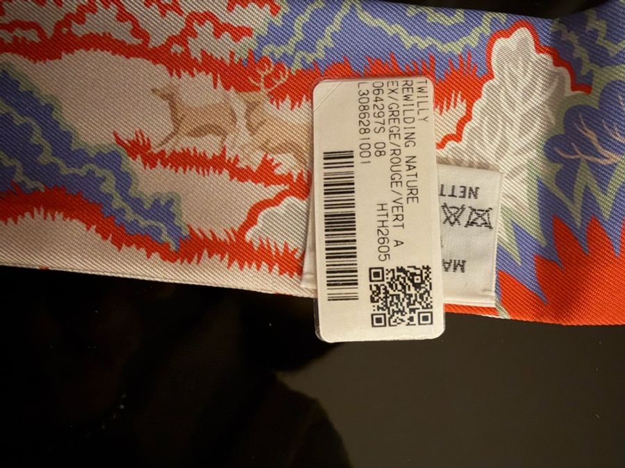 Hermes Twilly 雙面配色花鳥動物蝴蝶絲巾-4
