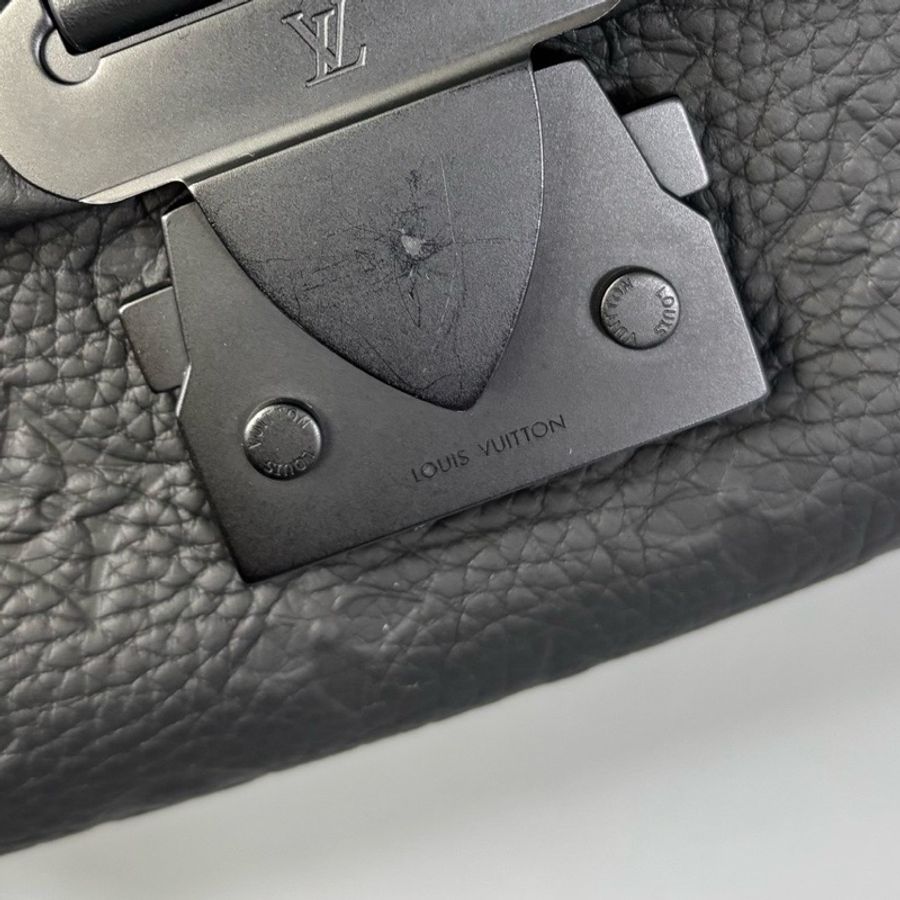 Louis Vuitton 路易威登 S-Cape磨砂黑劍橋包 純芯片 尺寸25*16-9