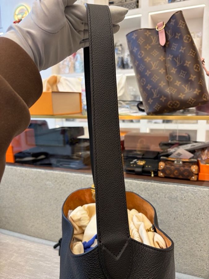 Louis Vuitton 路易威登lowkeyhobo中號腋下包水桶包 芯片款-14