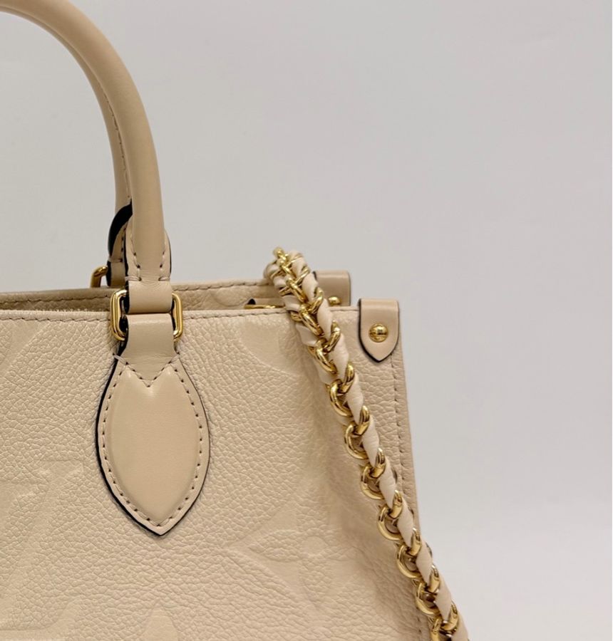 LV ONTHEGO EAST WEST 白色-22
