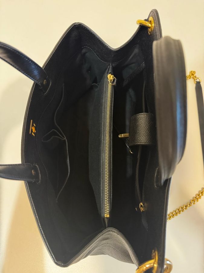Chanel黑色荔枝牛皮2way 金扣手提肩背包-16