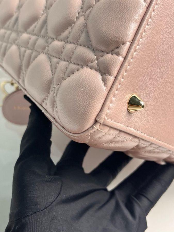 Dior 迪奧 戴妃五格 珠光粉色羊皮金扣 尺寸:底長24釐米。-10